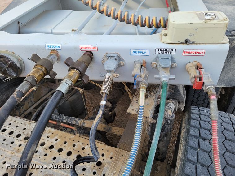 image for item DM8042 2007 SiDump'r  side dump trailer