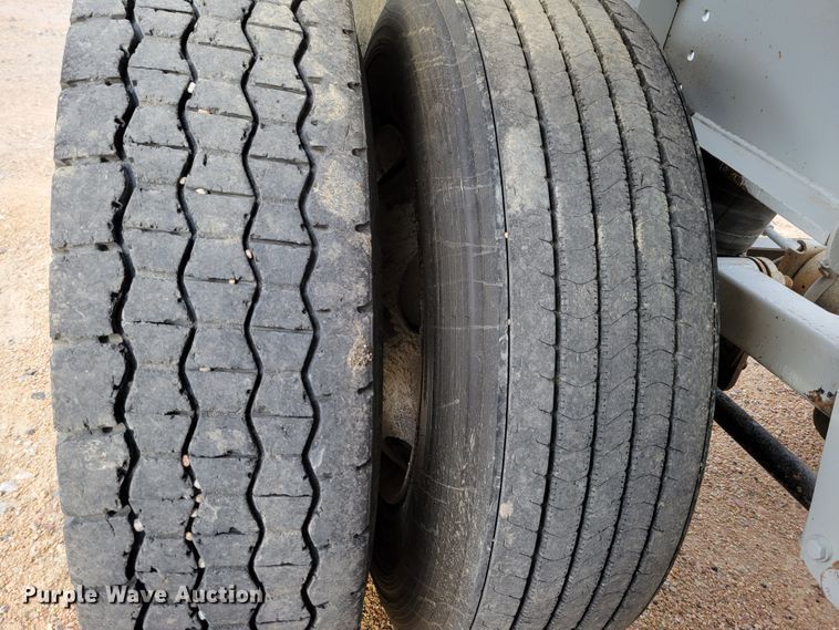 image for item DM8042 2007 SiDump'r  side dump trailer