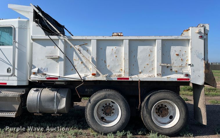 image for item DN5148 1995 Kenworth T450  dump truck