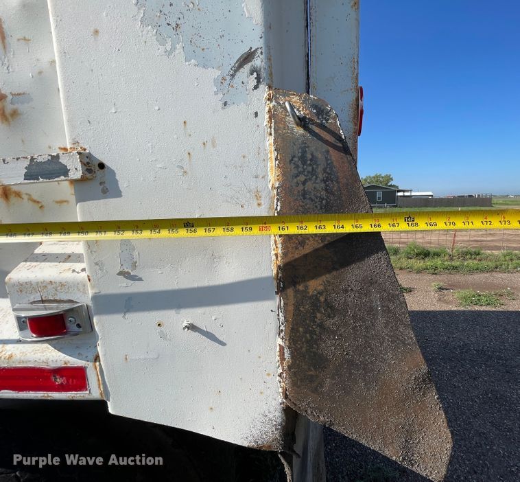 image for item DN5148 1995 Kenworth T450  dump truck