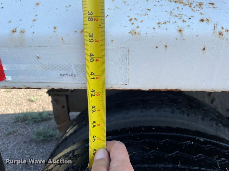 image for item DN5148 1995 Kenworth T450  dump truck