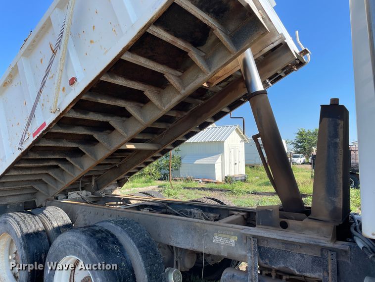 image for item DN5148 1995 Kenworth T450  dump truck