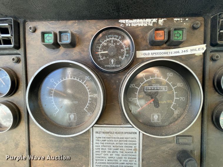 image for item DN5148 1995 Kenworth T450  dump truck