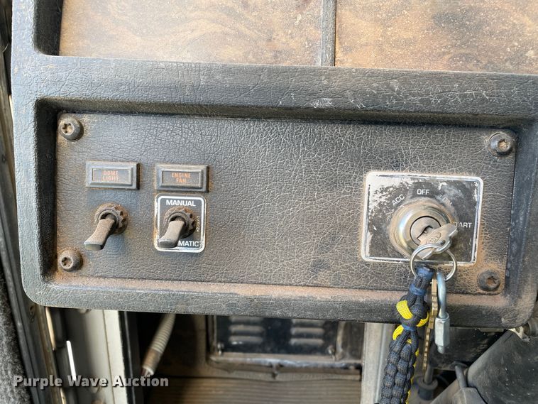 image for item DN5148 1995 Kenworth T450  dump truck