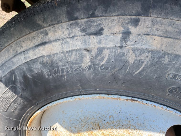 image for item DN5148 1995 Kenworth T450  dump truck