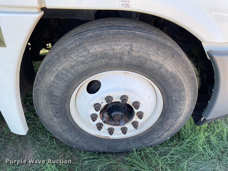 image for item DN5192 2011 Freightliner Cascadia 125  semi truck