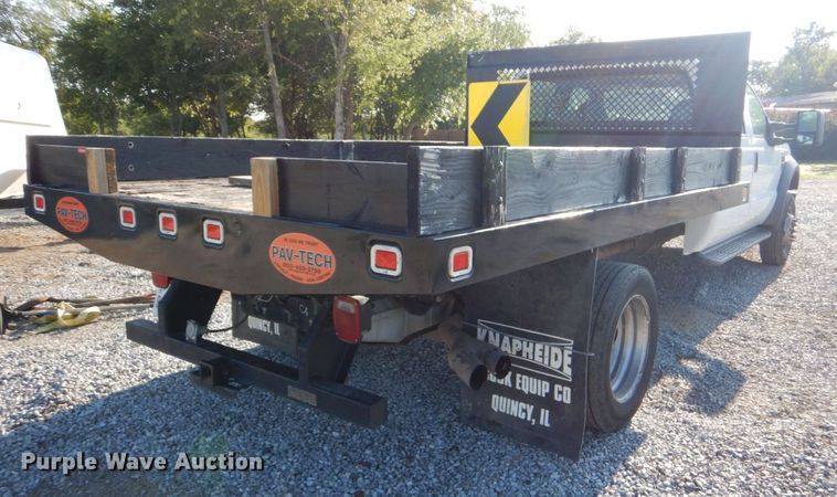 image for item DO1575 2010 Ford F450 Super Duty  flatbed truck