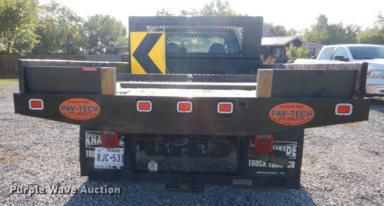 image for item DO1575 2010 Ford F450 Super Duty  flatbed truck