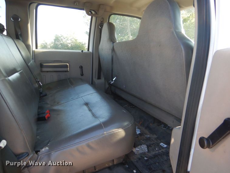 image for item DO1575 2010 Ford F450 Super Duty  flatbed truck