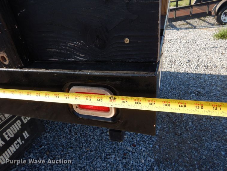 image for item DO1575 2010 Ford F450 Super Duty  flatbed truck