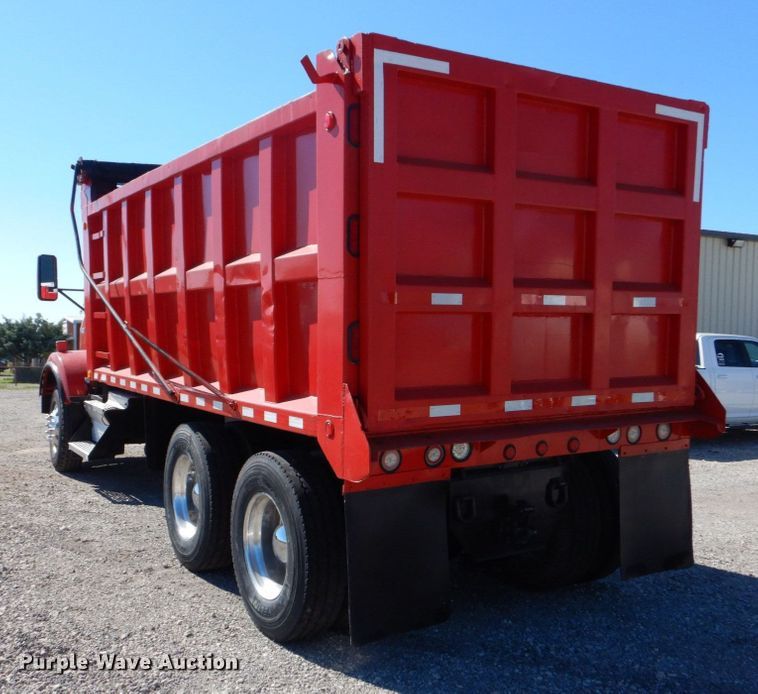 image for item DO1590 1999 Kenworth T800  dump truck