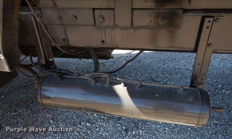 image for item DO1590 1999 Kenworth T800  dump truck