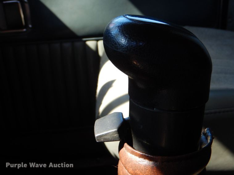 image for item DO1590 1999 Kenworth T800  dump truck