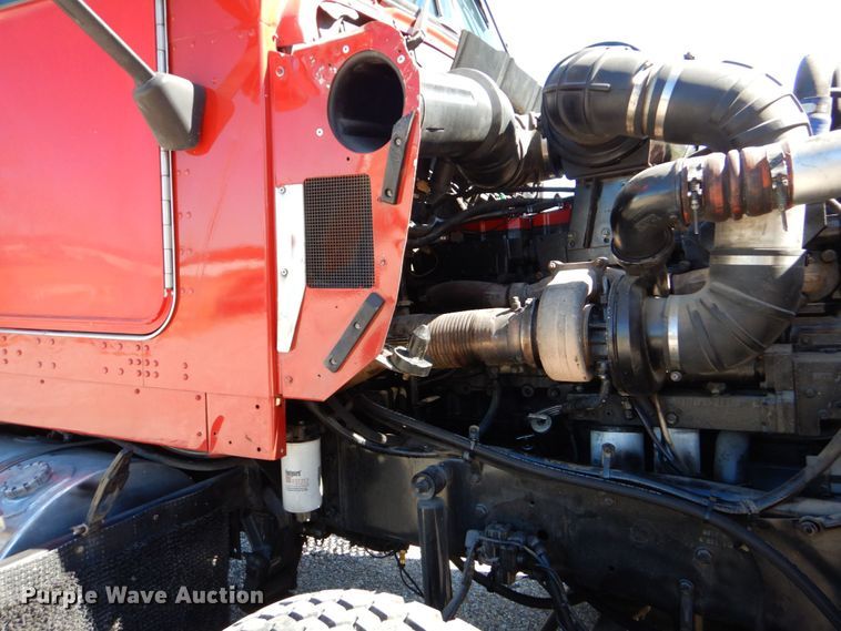 image for item DO1590 1999 Kenworth T800  dump truck