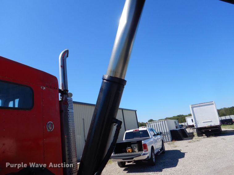 image for item DO1590 1999 Kenworth T800  dump truck