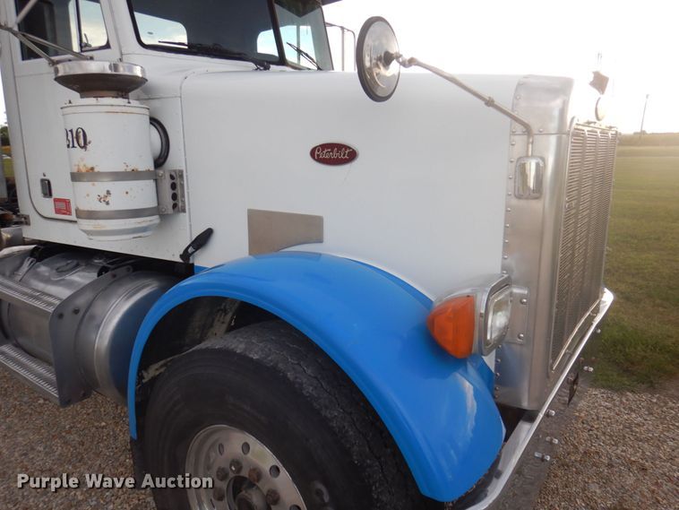 image for item DP0324 1993 Peterbilt 357  semi truck