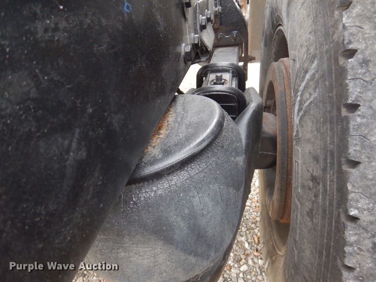 image for item DP0324 1993 Peterbilt 357  semi truck