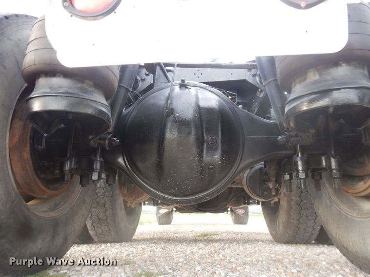 image for item DP0324 1993 Peterbilt 357  semi truck