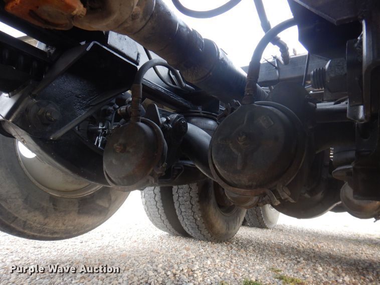 image for item DP0324 1993 Peterbilt 357  semi truck