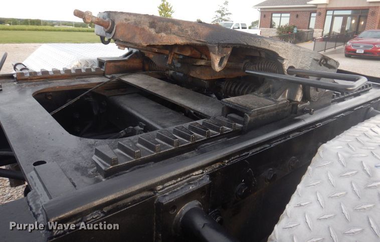 image for item DP0324 1993 Peterbilt 357  semi truck