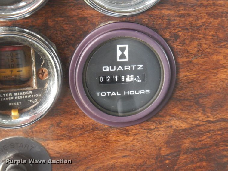 image for item DP0324 1993 Peterbilt 357  semi truck