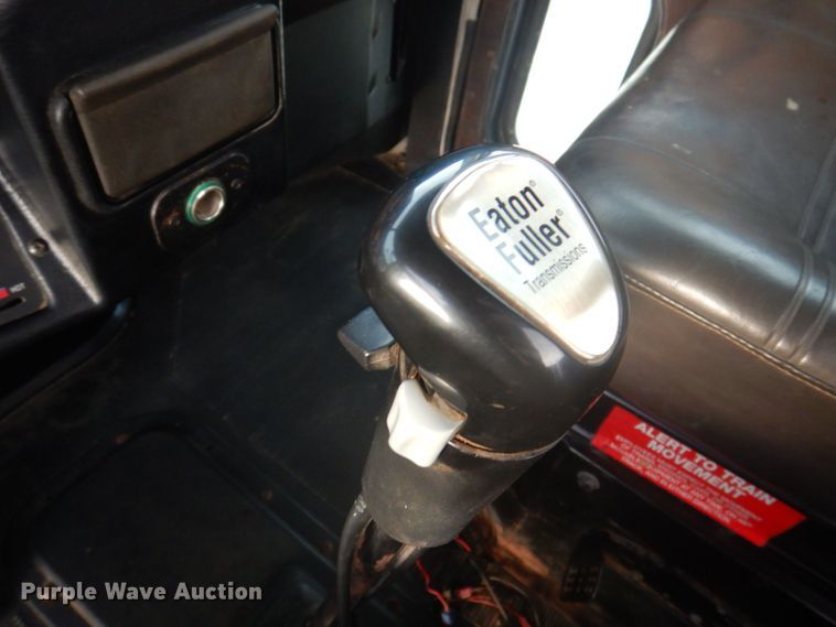 image for item DP0324 1993 Peterbilt 357  semi truck