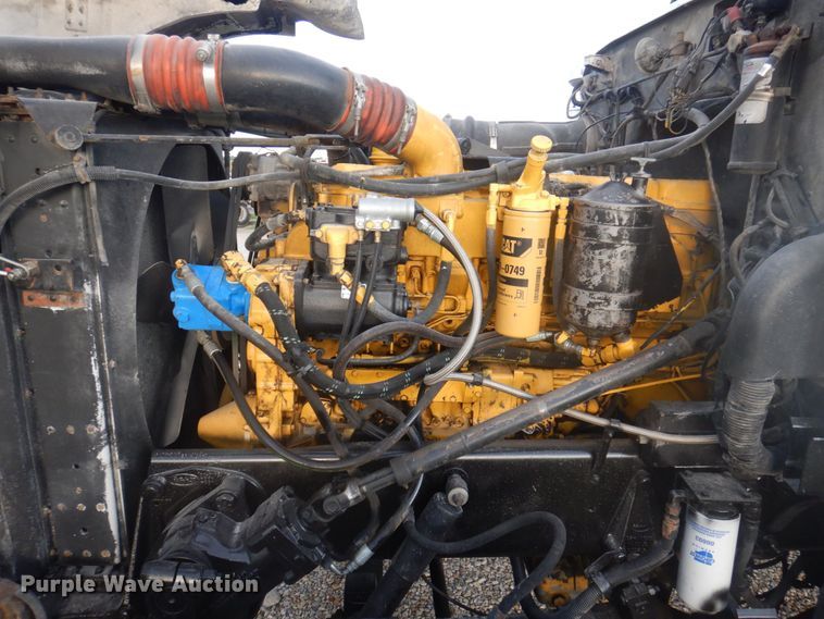 image for item DP0324 1993 Peterbilt 357  semi truck