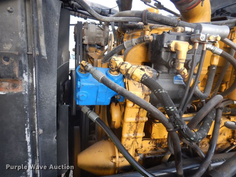 image for item DP0324 1993 Peterbilt 357  semi truck