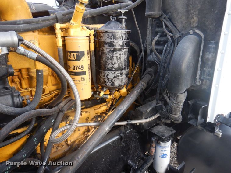 image for item DP0324 1993 Peterbilt 357  semi truck