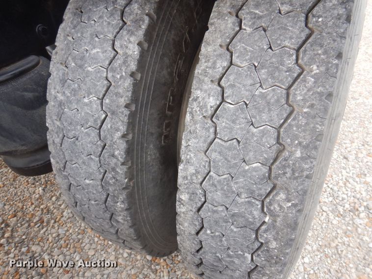 image for item DP0324 1993 Peterbilt 357  semi truck