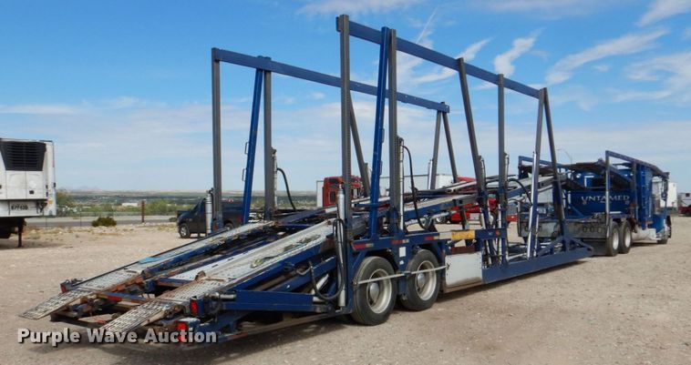 image for item DR1938 2001 Peterbilt 379  car carrier truck with car carrier trailer