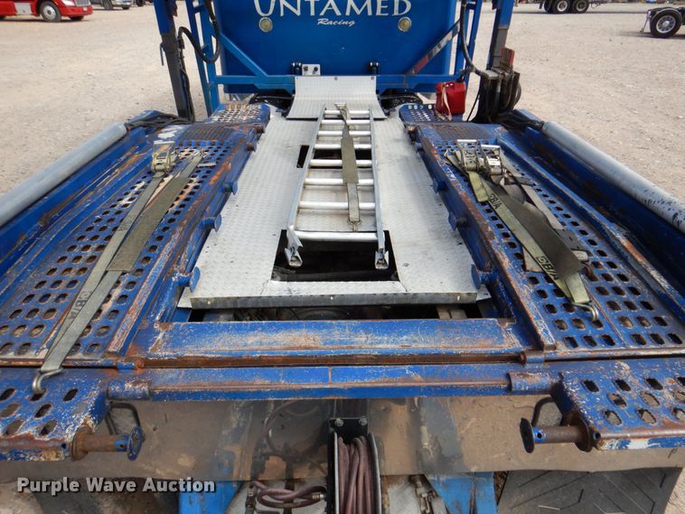 image for item DR1938 2001 Peterbilt 379  car carrier truck with car carrier trailer