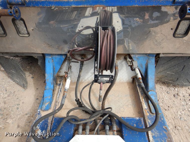 image for item DR1938 2001 Peterbilt 379  car carrier truck with car carrier trailer