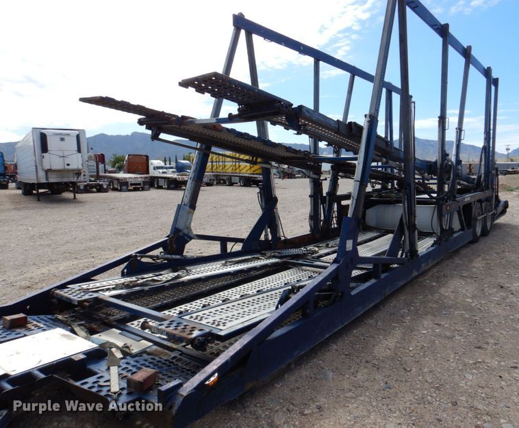 image for item DR1938 2001 Peterbilt 379  car carrier truck with car carrier trailer