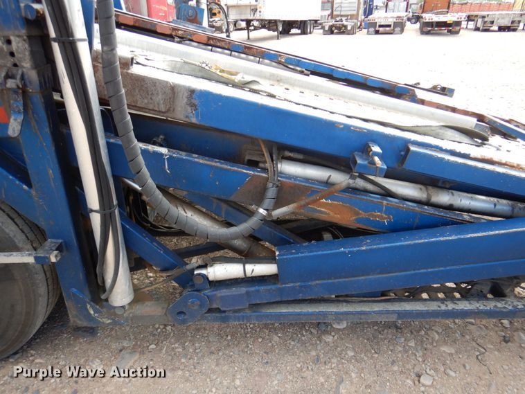 image for item DR1938 2001 Peterbilt 379  car carrier truck with car carrier trailer