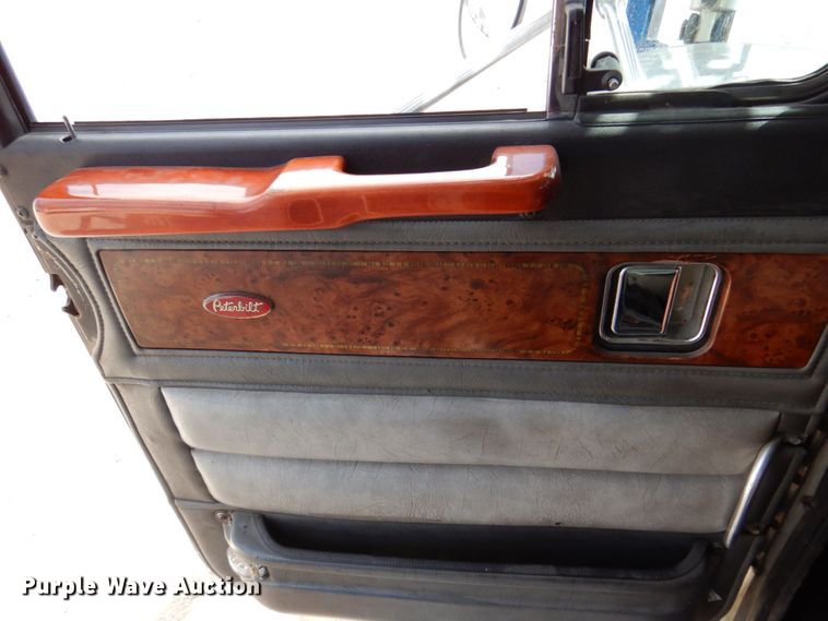 image for item DR1938 2001 Peterbilt 379  car carrier truck with car carrier trailer