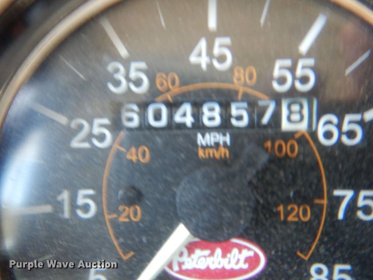 image for item DR1938 2001 Peterbilt 379  car carrier truck with car carrier trailer