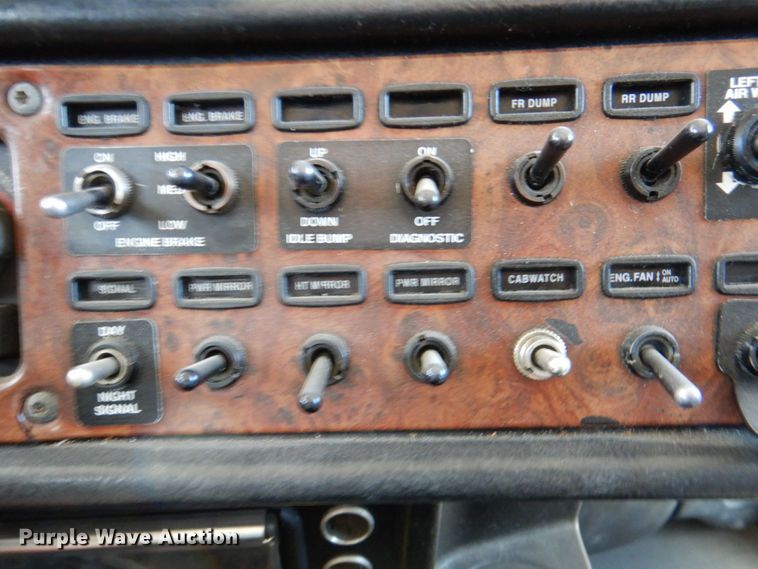 image for item DR1938 2001 Peterbilt 379  car carrier truck with car carrier trailer