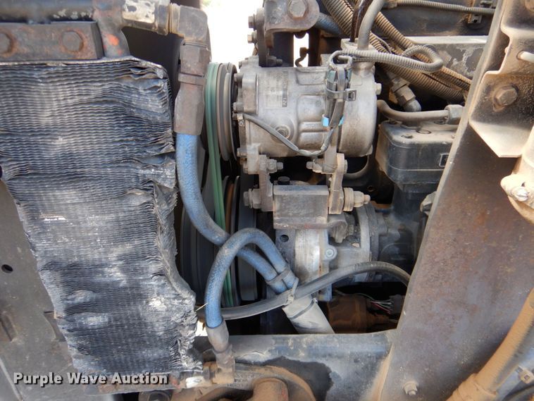 image for item DR1938 2001 Peterbilt 379  car carrier truck with car carrier trailer