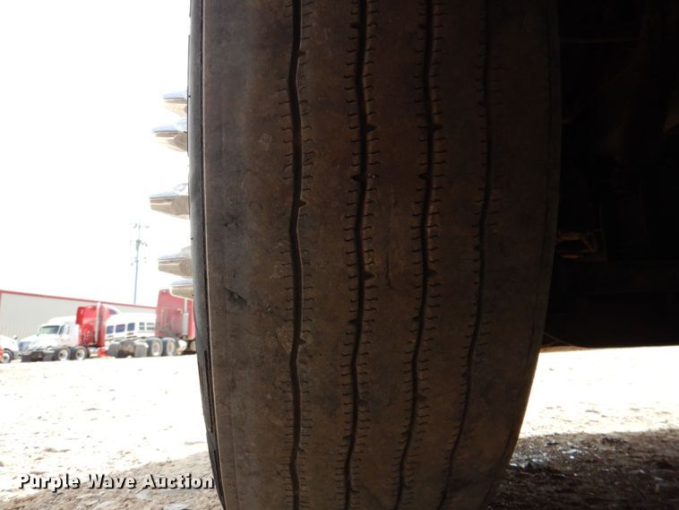 image for item DR1938 2001 Peterbilt 379  car carrier truck with car carrier trailer