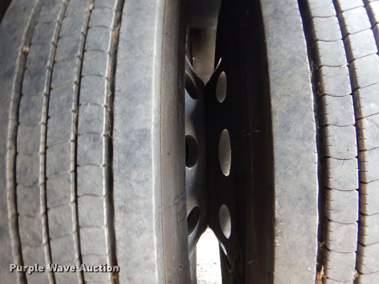 image for item DR1938 2001 Peterbilt 379  car carrier truck with car carrier trailer