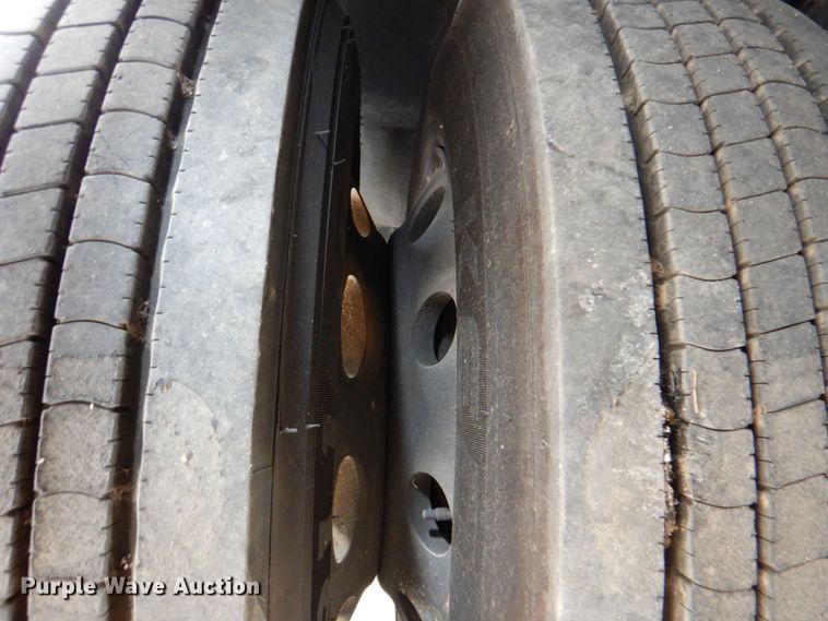 image for item DR1938 2001 Peterbilt 379  car carrier truck with car carrier trailer