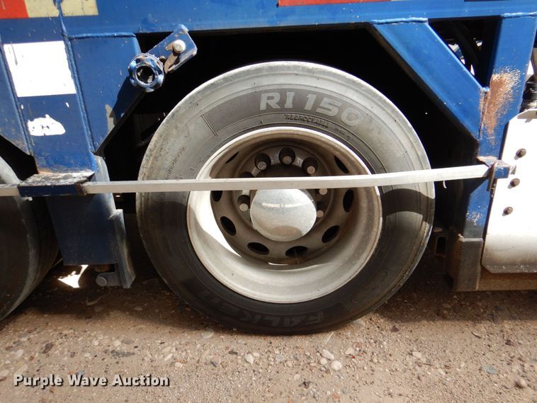 image for item DR1938 2001 Peterbilt 379  car carrier truck with car carrier trailer