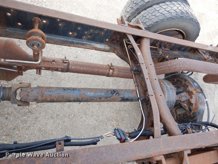 image for item DS8228 2009 International 4100  truck cab and chassis