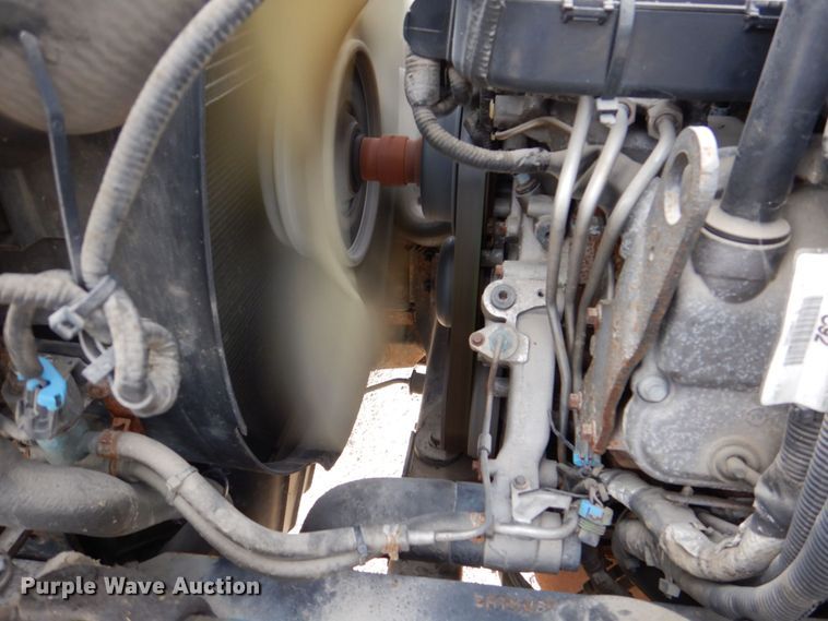 image for item DS8228 2009 International 4100  truck cab and chassis