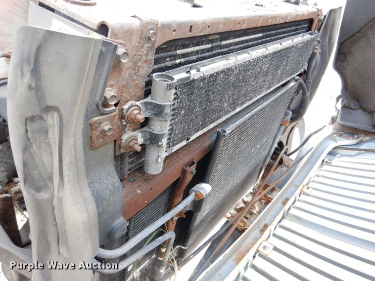 image for item DS8228 2009 International 4100  truck cab and chassis