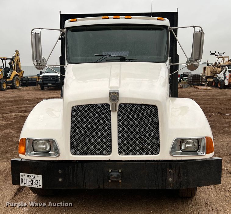 image for item DS8251 1999 Kenworth T300  dump flatbed truck