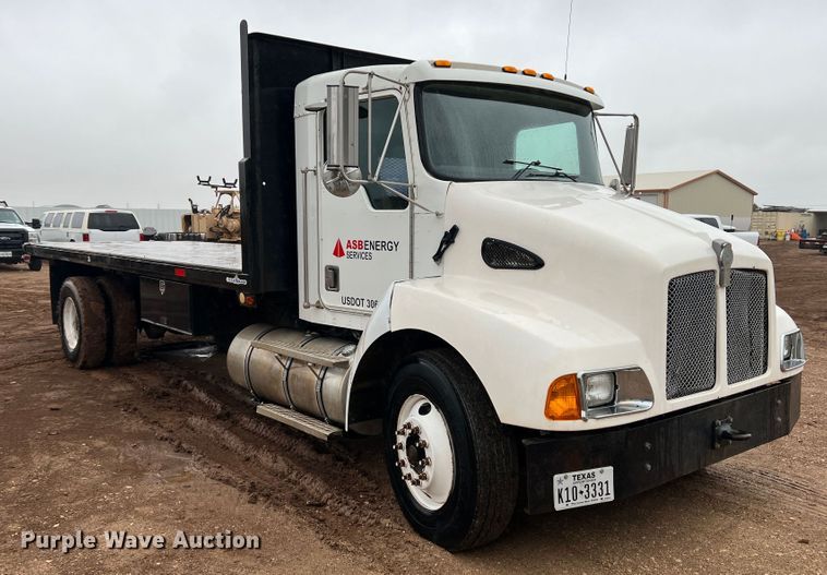 image for item DS8251 1999 Kenworth T300  dump flatbed truck