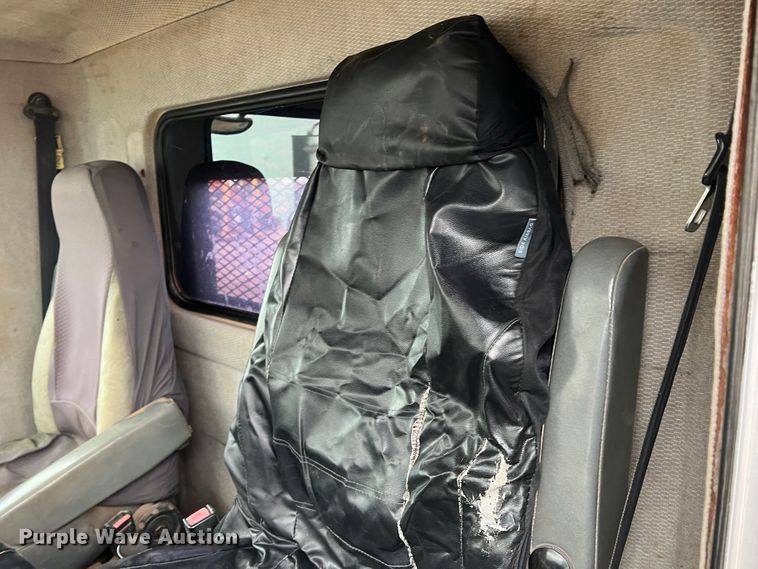 image for item DS8251 1999 Kenworth T300  dump flatbed truck