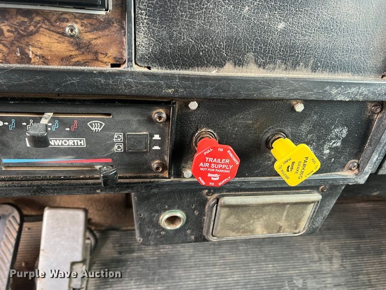 image for item DS8251 1999 Kenworth T300  dump flatbed truck